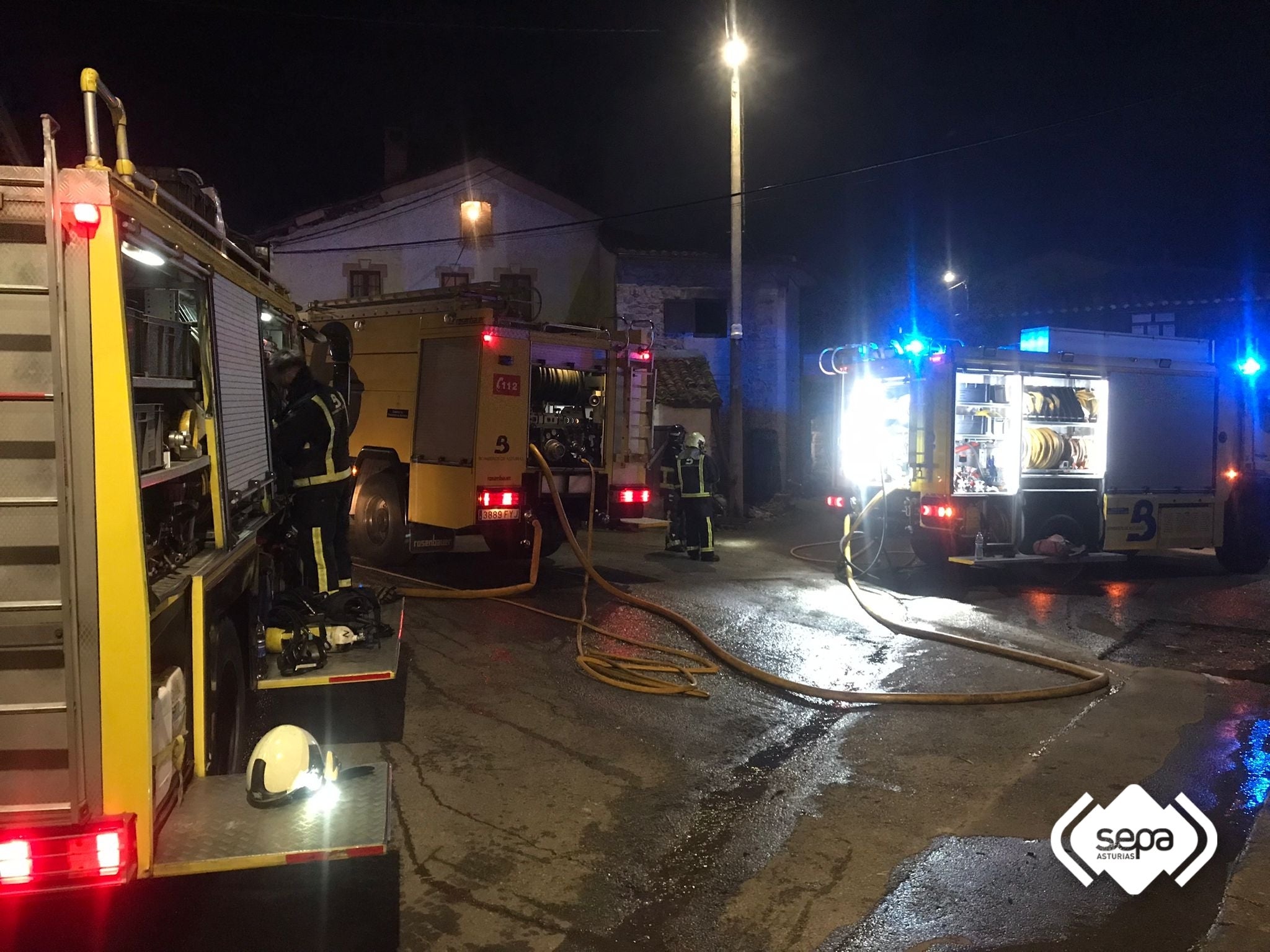 Arde una casa en Castrillón Arde una casa en Castrillón