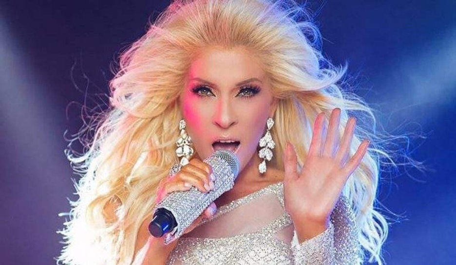 Divas like us: Yuri Divas like us: Yuri