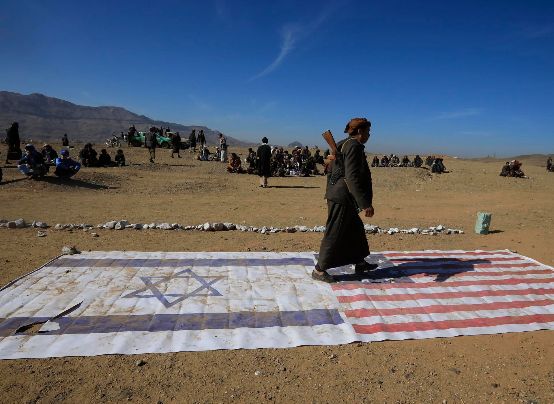 EE.UU. y el Reino Unido bombardean juntos por segunda vez a los hutíes de Yemen EE.UU. y el Reino Unido bombardean juntos por segunda vez a los hutíes de Yemen
