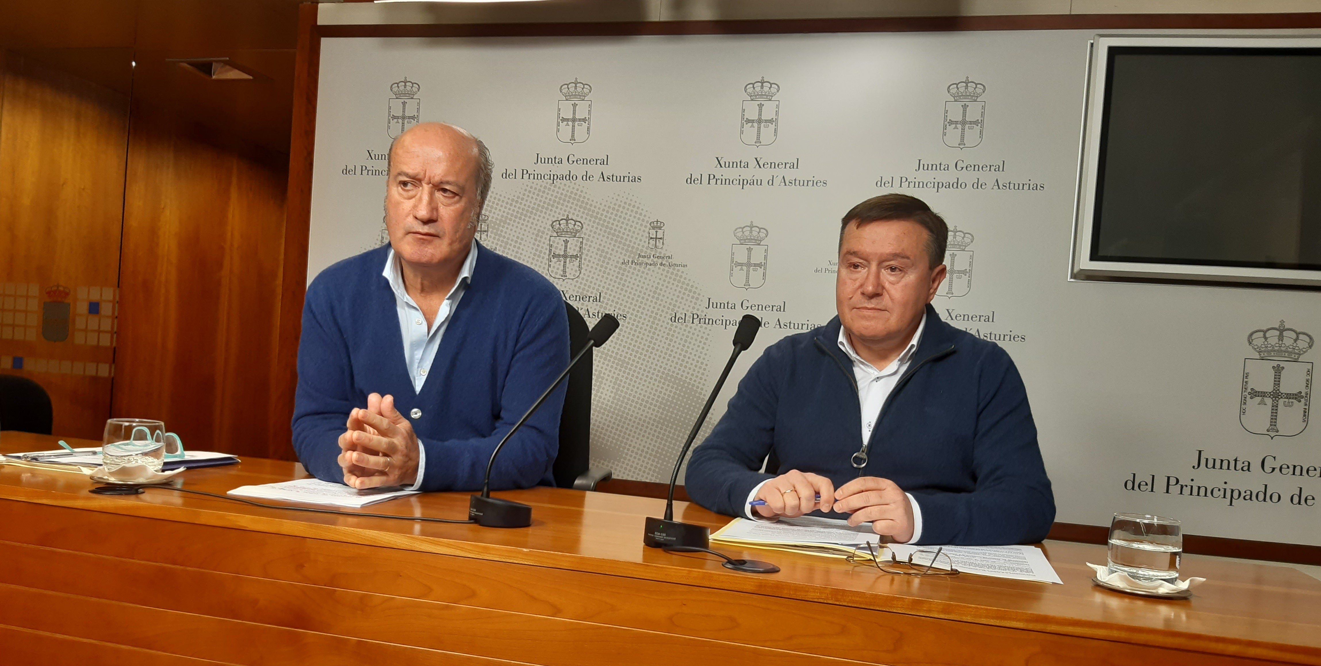 El PP acusa a Barbón de aplicar "jarabe de indolencia e intimidación" por las ITV El PP acusa a Barbón de aplicar "jarabe de indolencia e intimidación" por las ITV