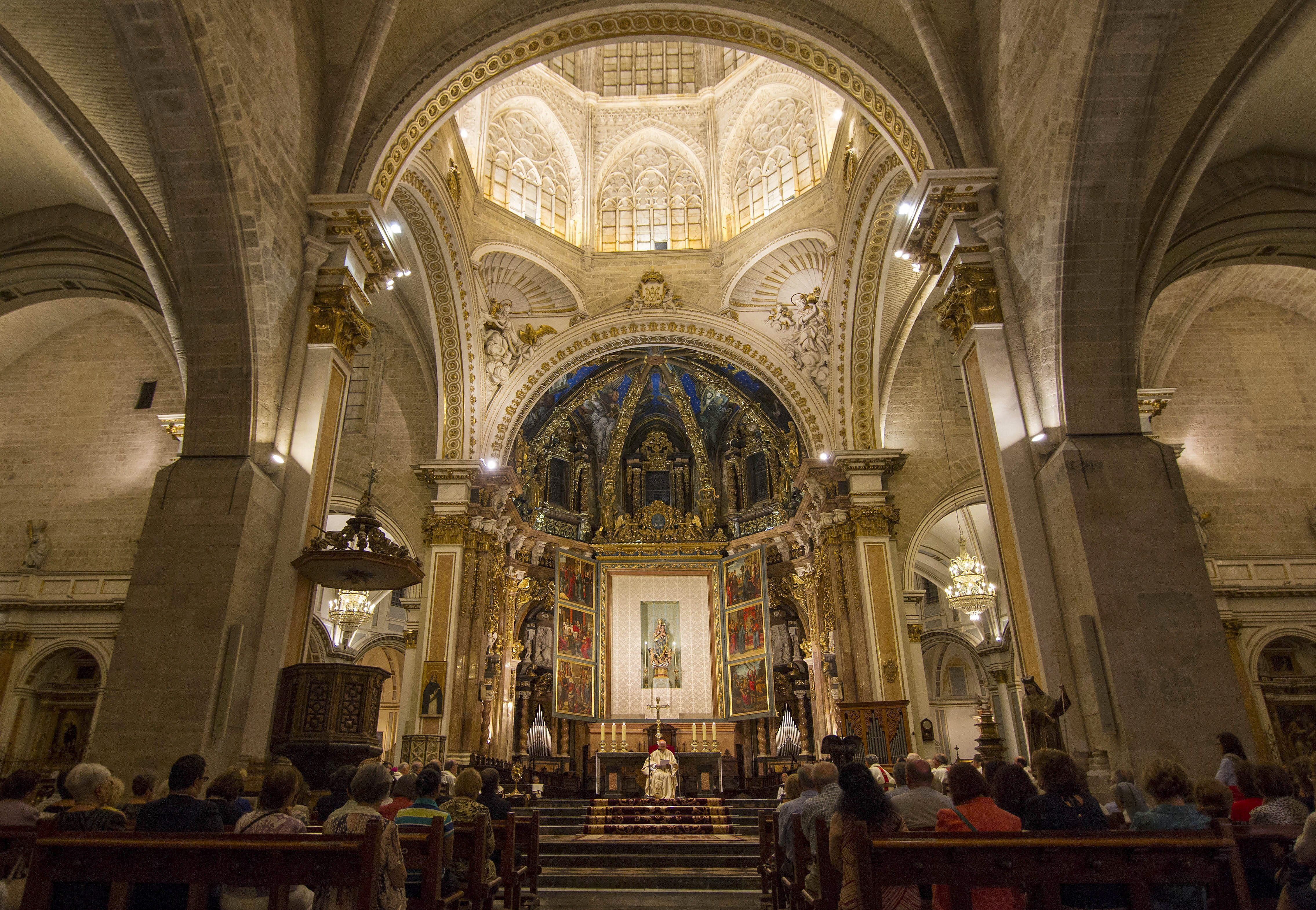 La Policía Nacional investiga la muerte del canónigo emérito de la Catedral de València La Policía Nacional investiga la muerte del canónigo emérito de la Catedral de València