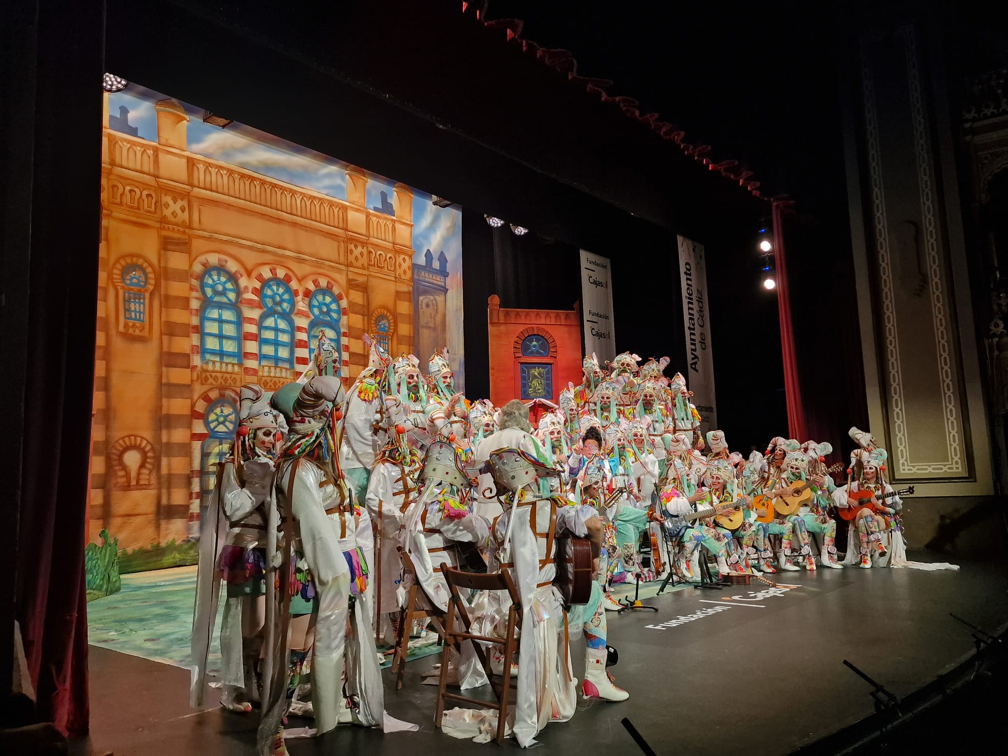 Así ha sido la actuación del coro 'Este coro es de locos' en las preliminares del COAC 2024 Así ha sido la actuación del coro 'Este coro es de locos' en las preliminares del COAC 2024
