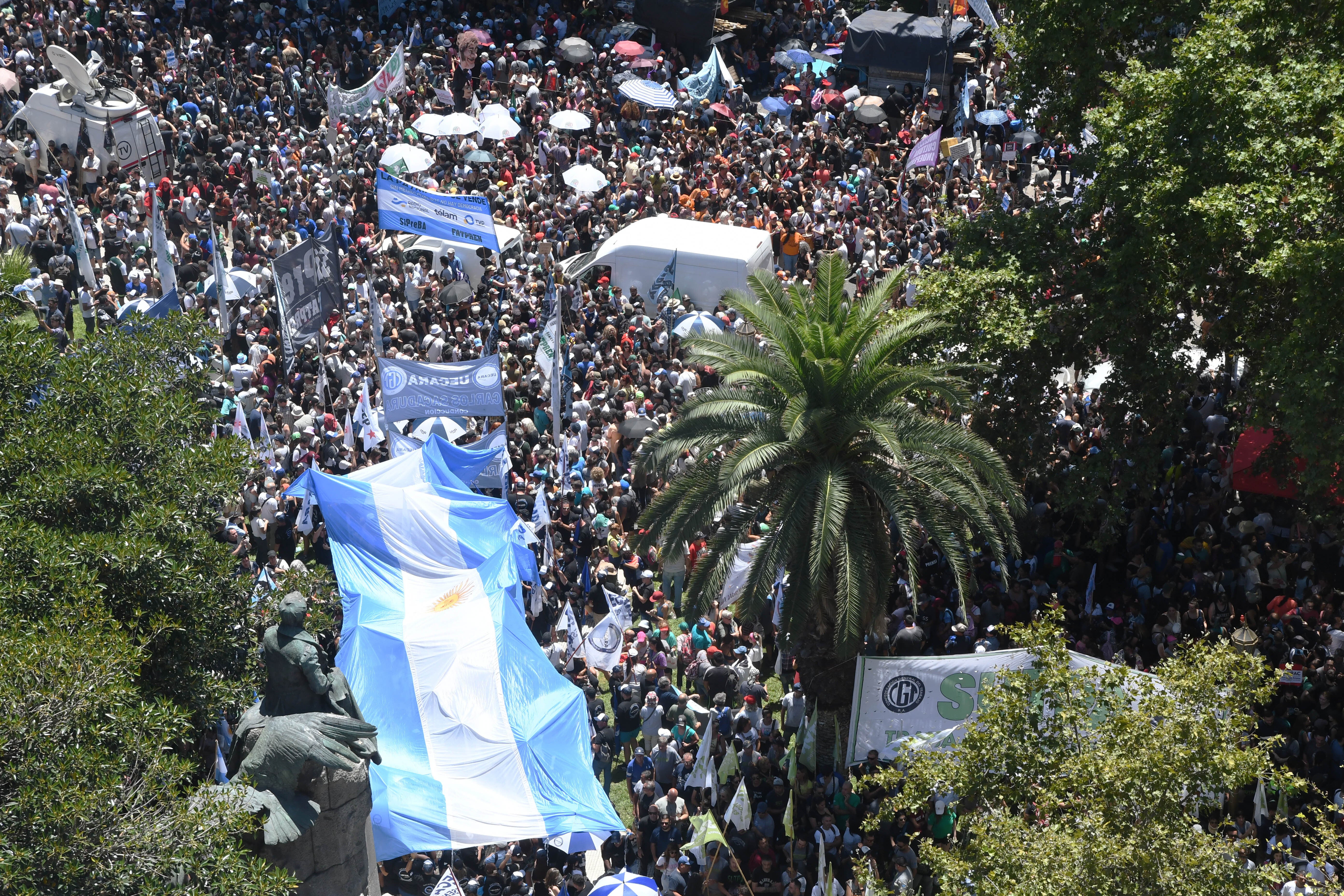 Paro nacional en Argentina contra las políticas de Milei Paro nacional en Argentina contra las políticas de Milei