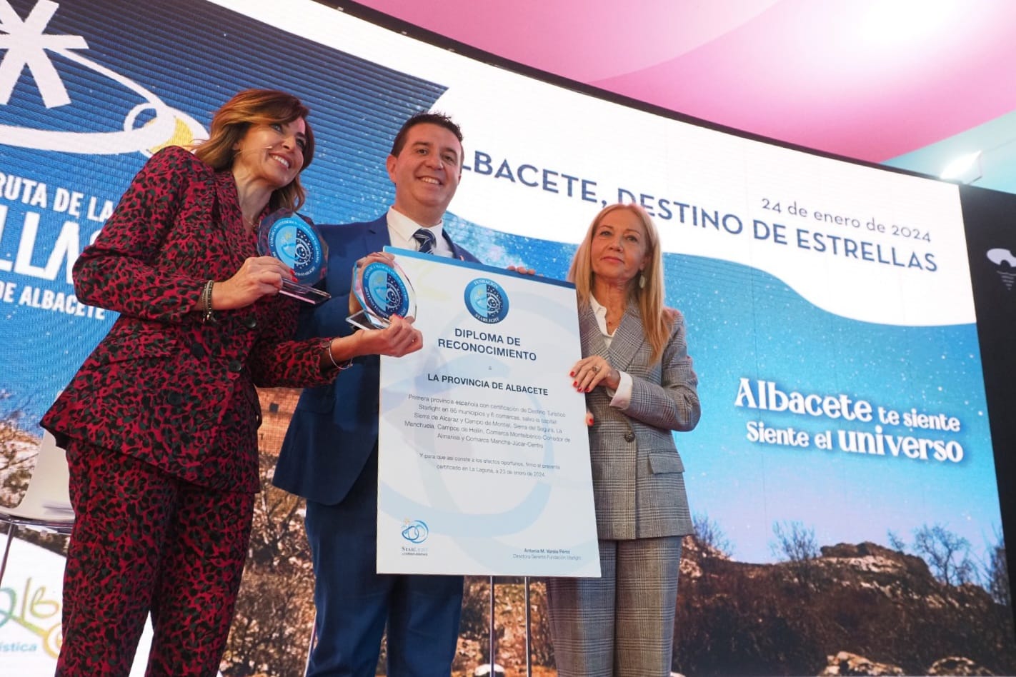 Albacete, la primera provincia en el mundo que puede presumir de sus cielos Albacete, la primera provincia en el mundo que puede presumir de sus cielos