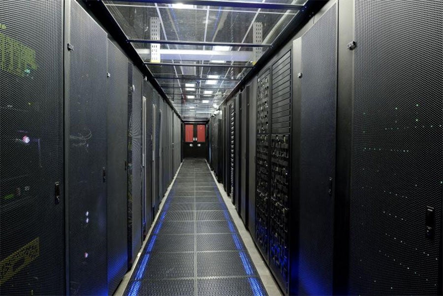 Iñaki Pinillos "La ciberseguridad con unos datos tan críticos es una de nuestras principales preocupaciones en el Centro de Proceso de Datos del Gobierno de Navarra" Iñaki Pinillos "La ciberseguridad con unos datos tan críticos es una de nuestras principales preocupaciones en el Centro de Proceso de Datos del Gobierno de Navarra"