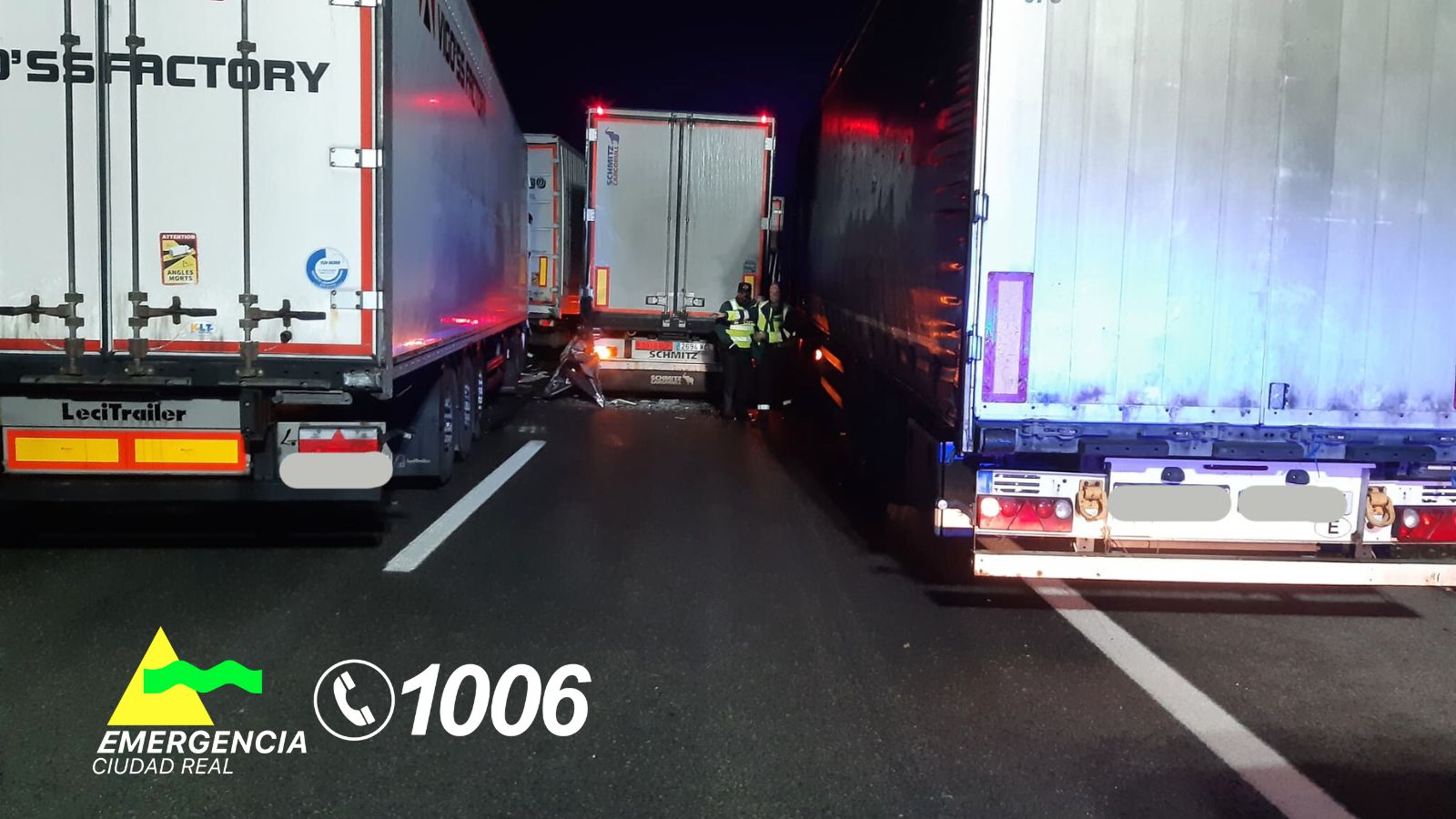 Tres muertos y 15 heridos en los accidentes múltiples de la A-4 en Santa Cruz de Mudela Tres muertos y 15 heridos en los accidentes múltiples de la A-4 en Santa Cruz de Mudela