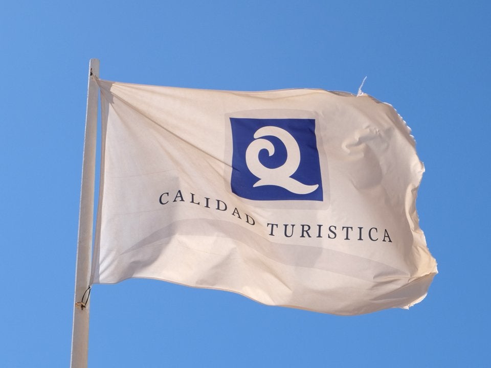 Distinguen las playas de Marbella que siguen esperando los espigones Distinguen las playas de Marbella que siguen esperando los espigones