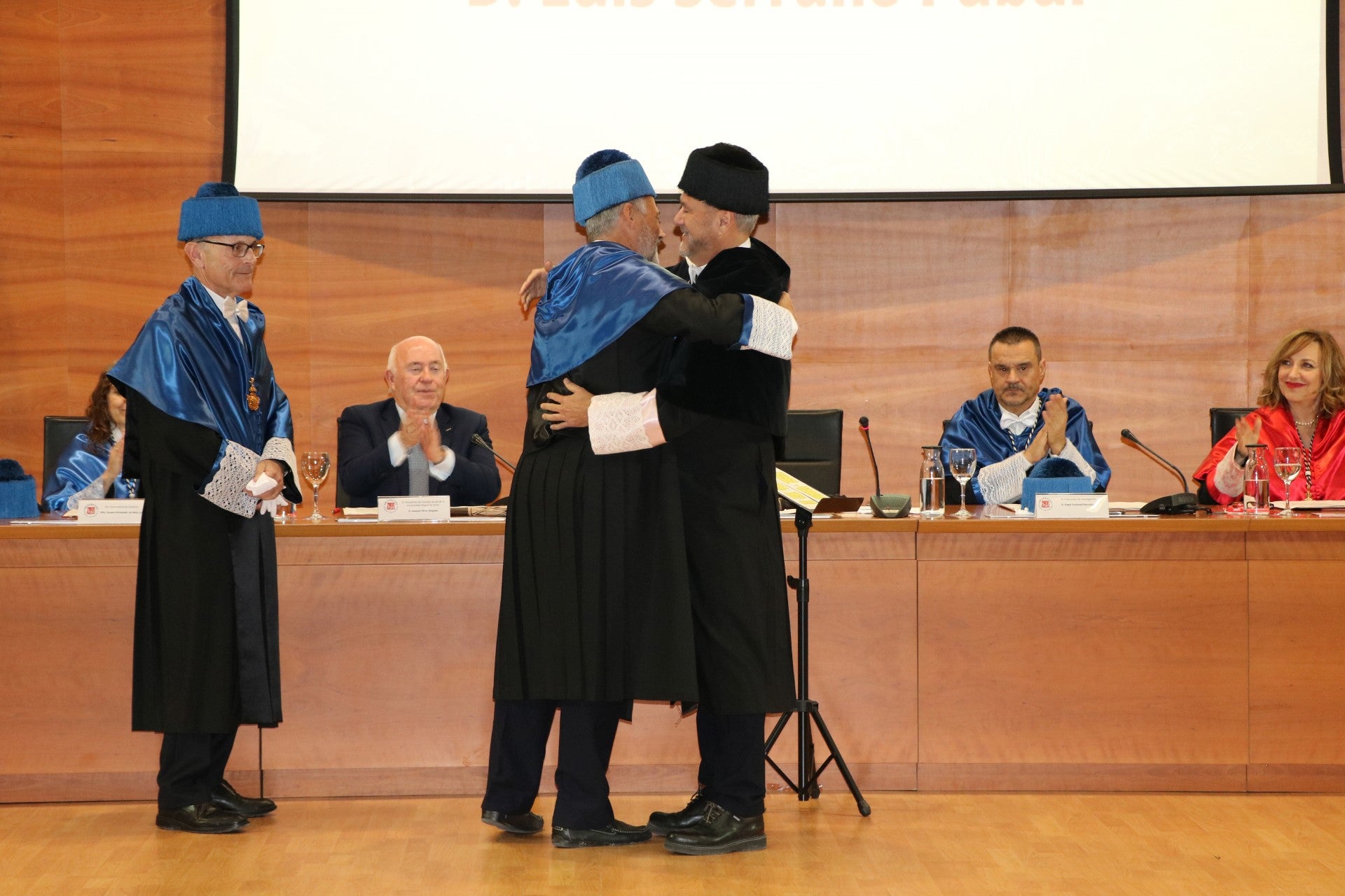 El biólogo Luis Serrano Pubul, nuevo Doctor Honoris Causa por la UMH El biólogo Luis Serrano Pubul, nuevo Doctor Honoris Causa por la UMH