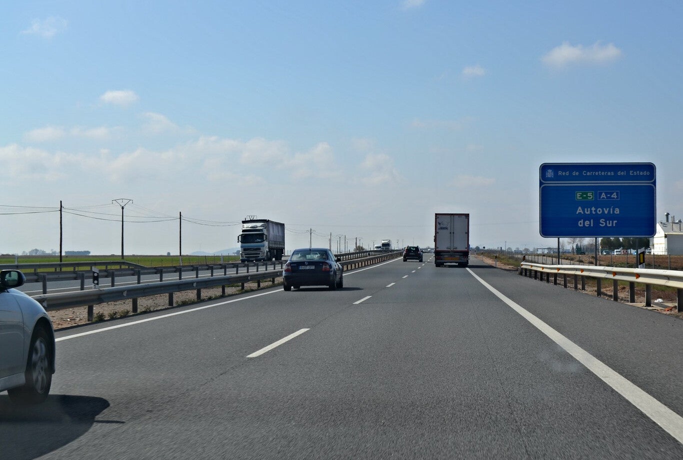 Catorce heridos y trece vehículos implicados en una colisión múltiple en Santa Cruz de Mudela Catorce heridos y trece vehículos implicados en una colisión múltiple en Santa Cruz de Mudela