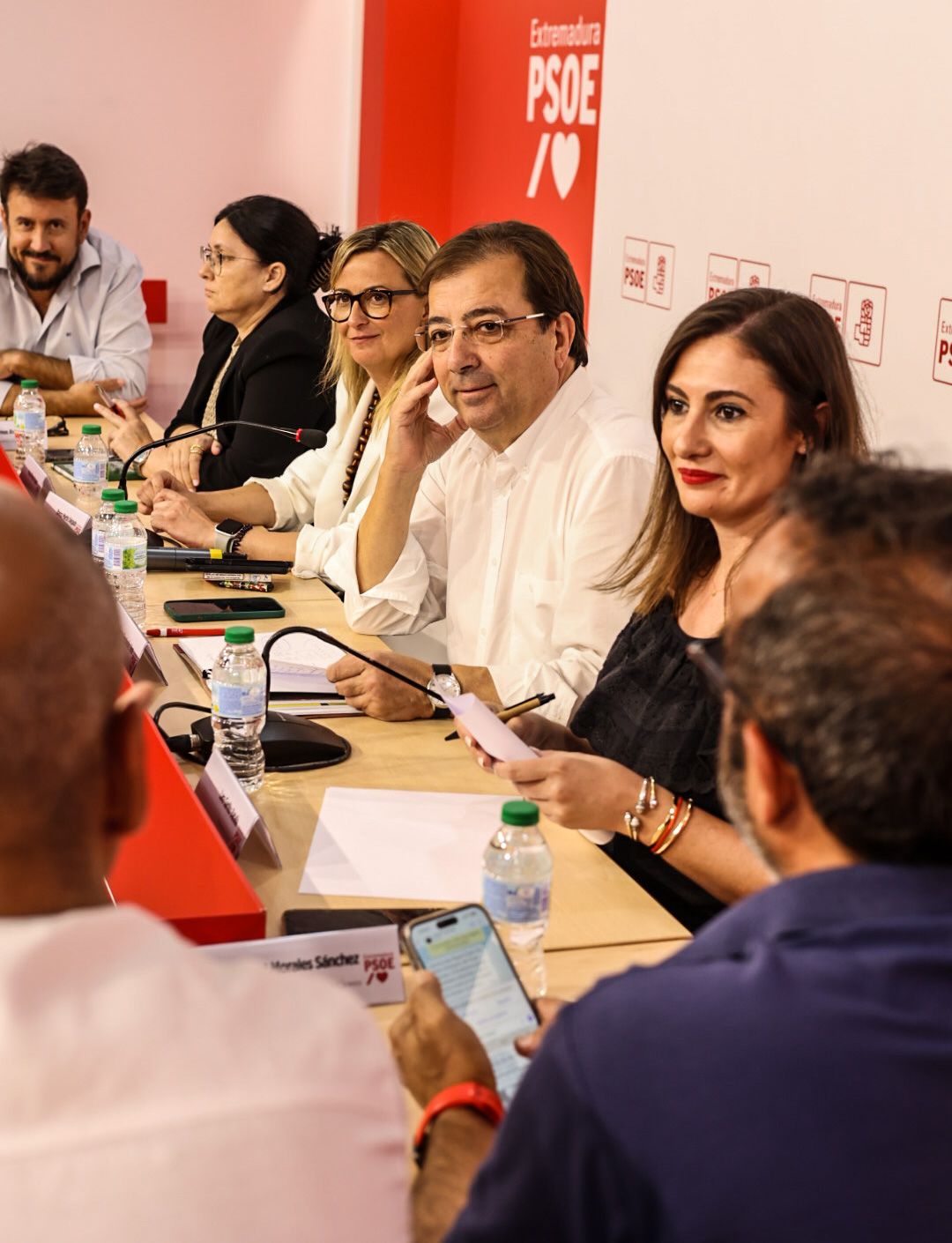 Lara Garlito se suma a Gallardo en la carrera por la sucesión de Fernández Vara al frente del PSOE extremeño Lara Garlito se suma a Gallardo en la carrera por la sucesión de Fernández Vara al frente del PSOE extremeño