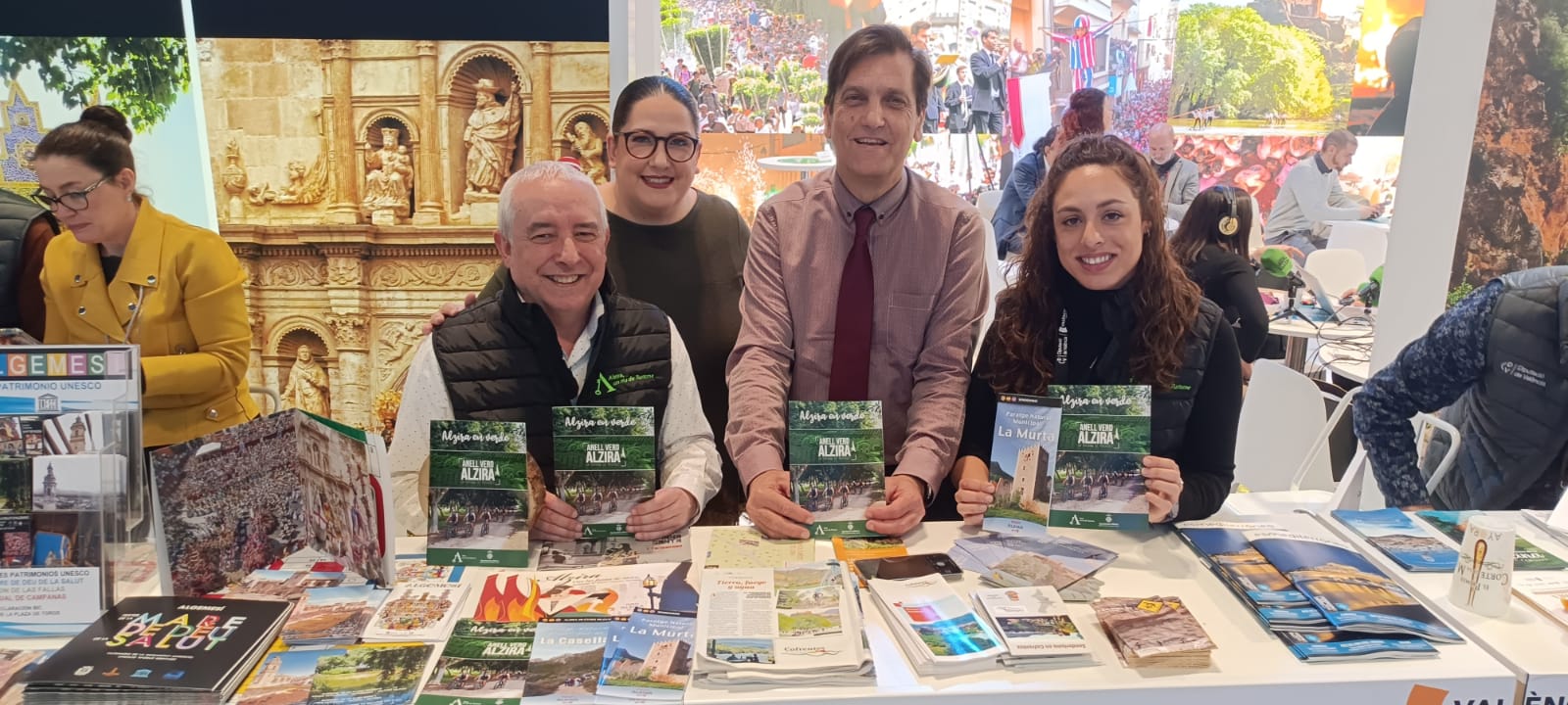 Alzira lleva a FITUR toda su oferta verde y medioambiental Alzira lleva a FITUR toda su oferta verde y medioambiental