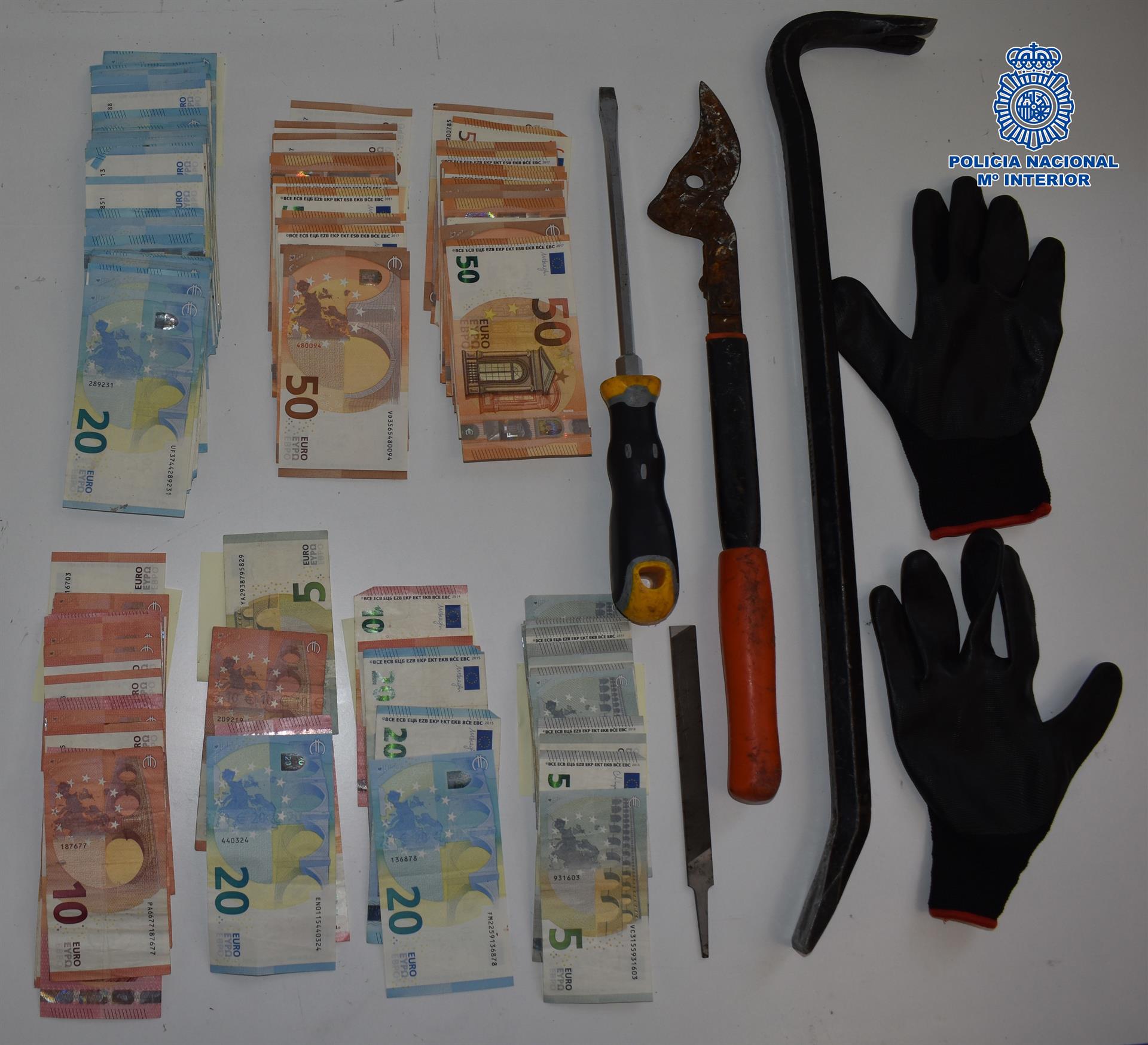 Detenido en Alcázar por tres robos con fuerza y tener una orden europea de extradición Detenido en Alcázar por tres robos con fuerza y tener una orden europea de extradición