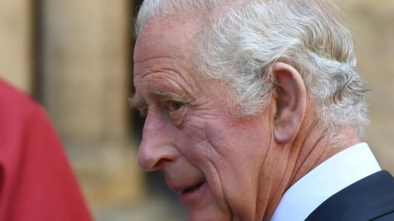 El rey Carlos III, operado con éxito aplazará su agenda un "corto periodo de tiempo" para recuperarse