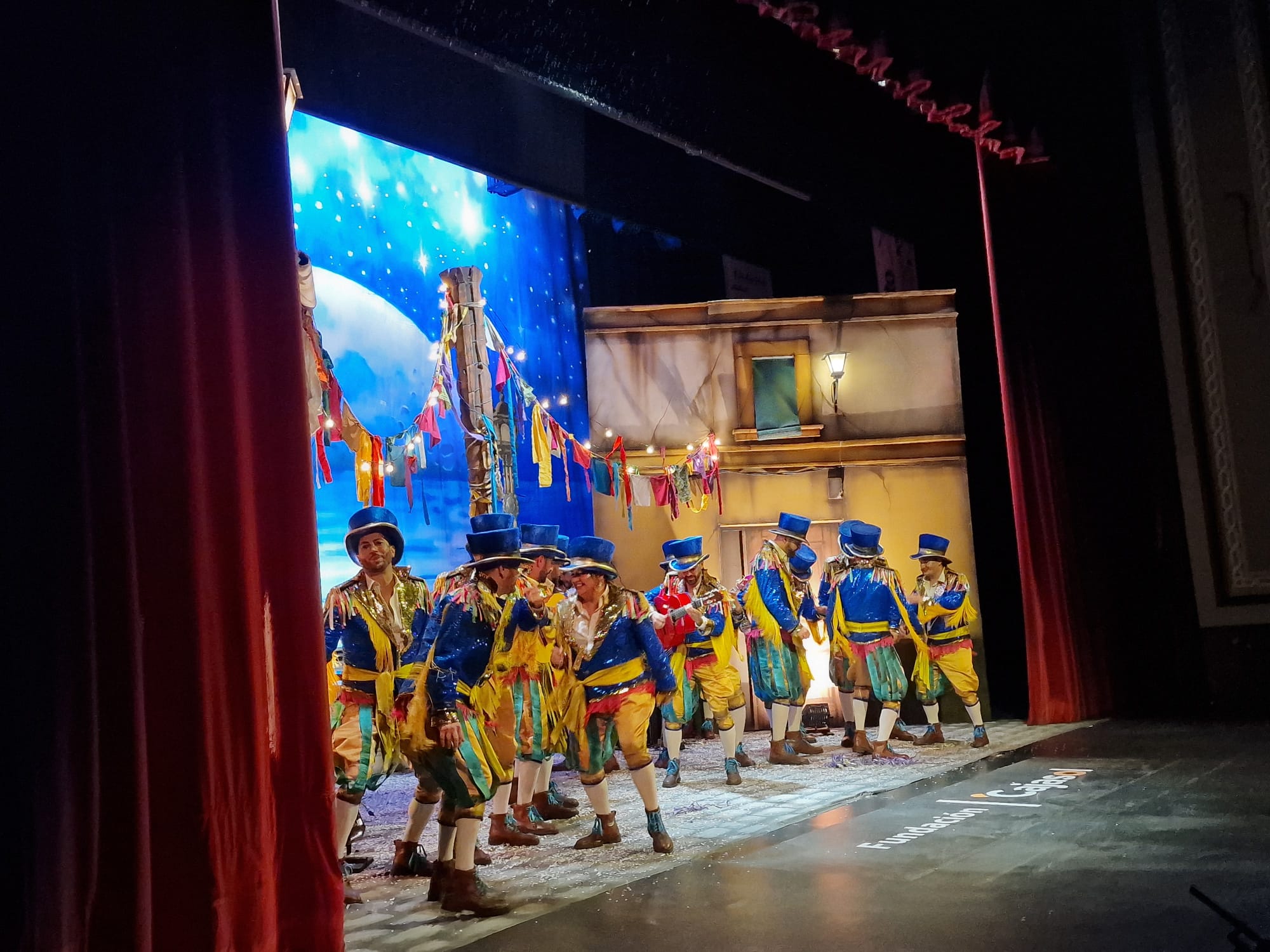 Así ha sido la actuación de la comparsa de Sevilla 'La fiesta' en los cuartos de final del COAC 2024 Así ha sido la actuación de la comparsa de Sevilla 'La fiesta' en los cuartos de final del COAC 2024