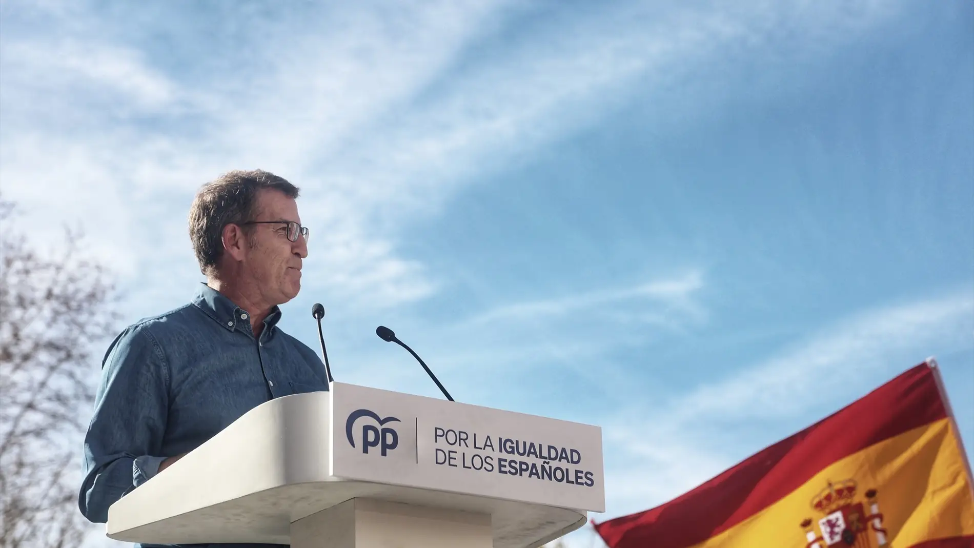 Feijóo llama a los españoles a rebelarse contra un Gobierno que "no tiene princípios, pero tendrá un final"