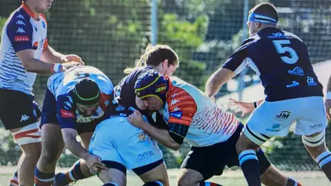 El Huesitos la Vila sufre su primera derrota de la Temporada (23-14) frente al Liceo Francés El Huesitos la Vila sufre su primera derrota de la Temporada (23-14) frente al Liceo Francés