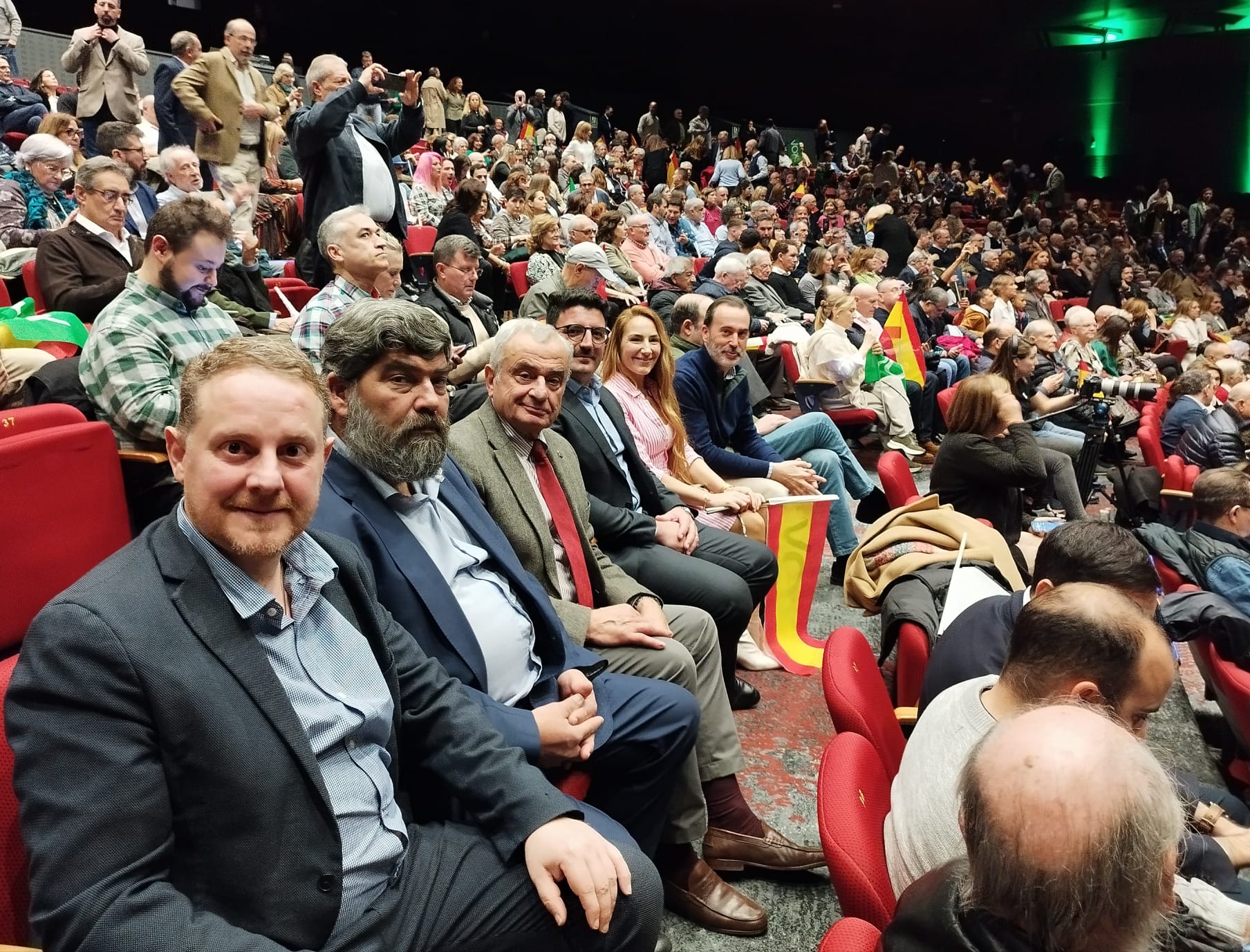 Vox retirará el carnet a los cinco diputados críticos en Baleares Vox retirará el carnet a los cinco diputados críticos en Baleares