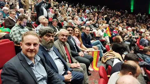David Gil, Pedro Bestard, Fulgencio Coll, Toni Gili, Patricia de las Heras y Gabriel Le Senne, representantes de Vox en Baleares durante la Asamblea General Extraordinaria del partido David Gil, Pedro Bestard, Fulgencio Coll, Toni Gili, Patricia de las Heras y Gabriel Le Senne, representantes de Vox en Baleares durante la Asamblea General Extraordinaria del partido
