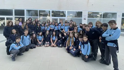 Alumnos del Elian's British School de La Nucía visitan nuestros estudios. Alumnos del Elian's British School de La Nucía visitan nuestros estudios.