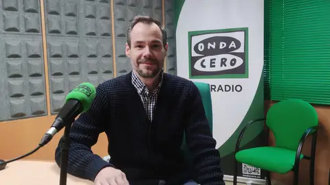 Daniel Martínez, diplomado en relaciones laborales de Cobián Asesores. Cita con experto