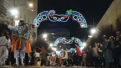 Servicio especial de autobuses urbanos para el Carnaval de Badajoz 2024 Servicio especial de autobuses urbanos para el Carnaval de Badajoz 2024