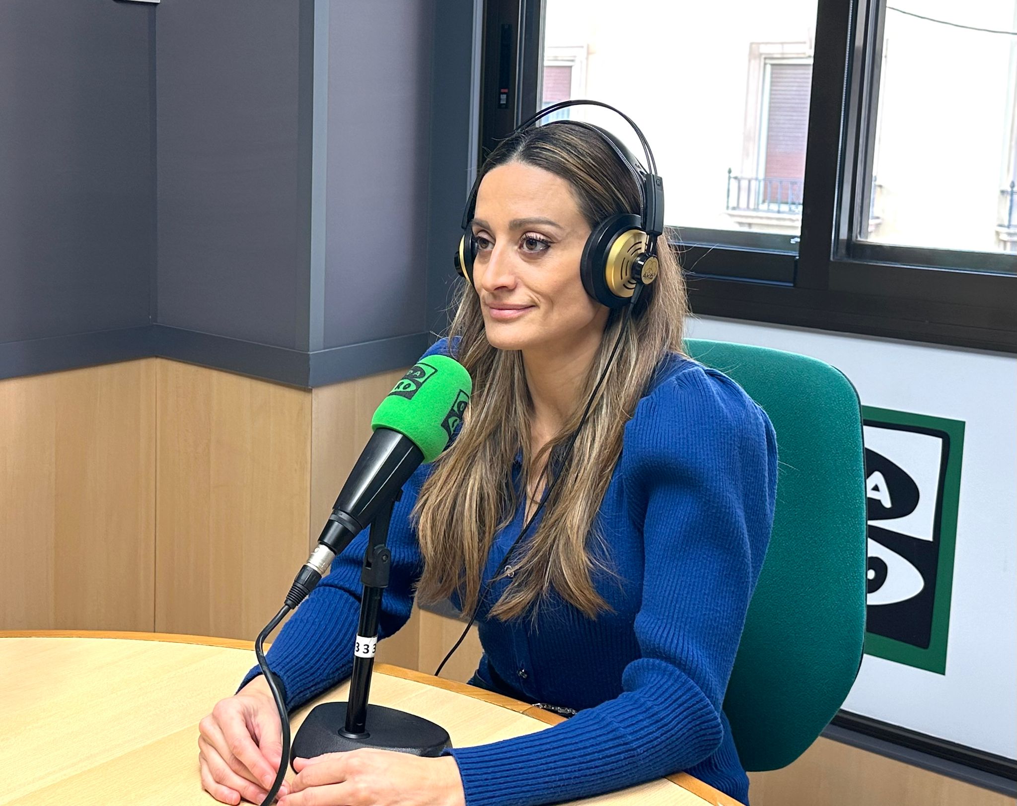 Secuelas de la bulimia en la boca: desgaste, oscurecimiento dental y apiñamiento Secuelas de la bulimia en la boca: desgaste, oscurecimiento dental y apiñamiento