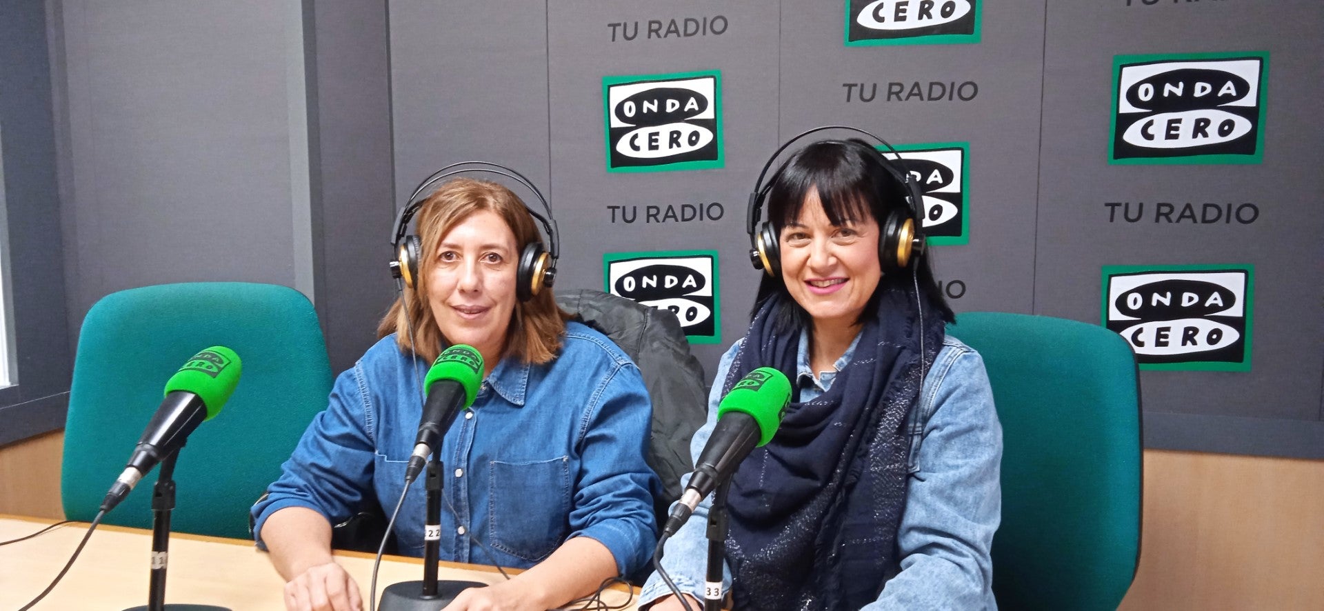 Mayores con alzehimer y niños de la escuela infantil de la FSI comparten un innovador proyecto intergeneracional Mayores con alzehimer y niños de la escuela infantil de la FSI comparten un innovador proyecto intergeneracional