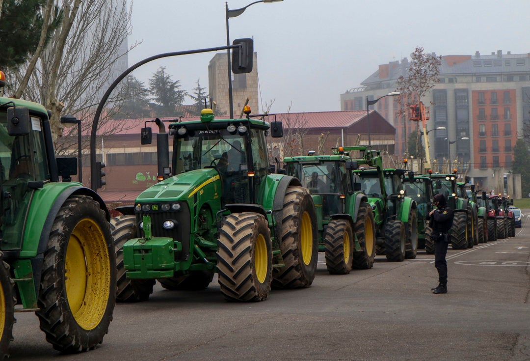 Las protestas de los agricultores franceses llegan al campo español: agricultores convocan movilizaciones en todo el país Las protestas de los agricultores franceses llegan al campo español: agricultores convocan movilizaciones en todo el país