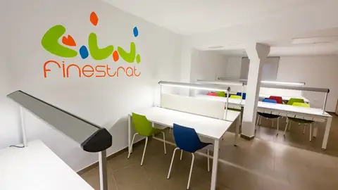 La Concejalía de Juventud de Finestrat retoma el 'Racó de Mares i Pares'. La Concejalía de Juventud de Finestrat retoma el 'Racó de Mares i Pares'.