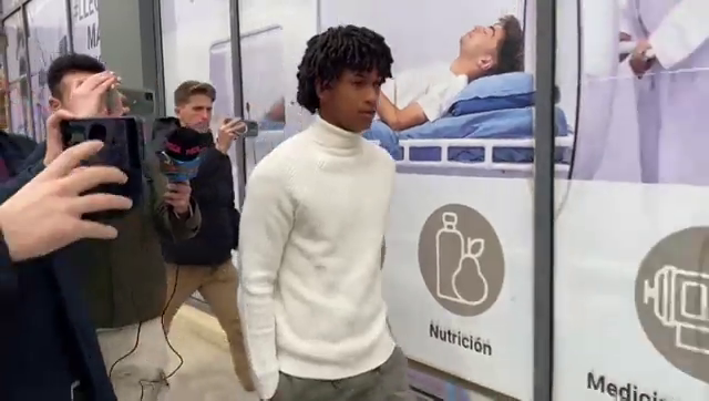 Peter Federico pasa la revisión médica con el Valencia Peter Federico pasa la revisión médica con el Valencia