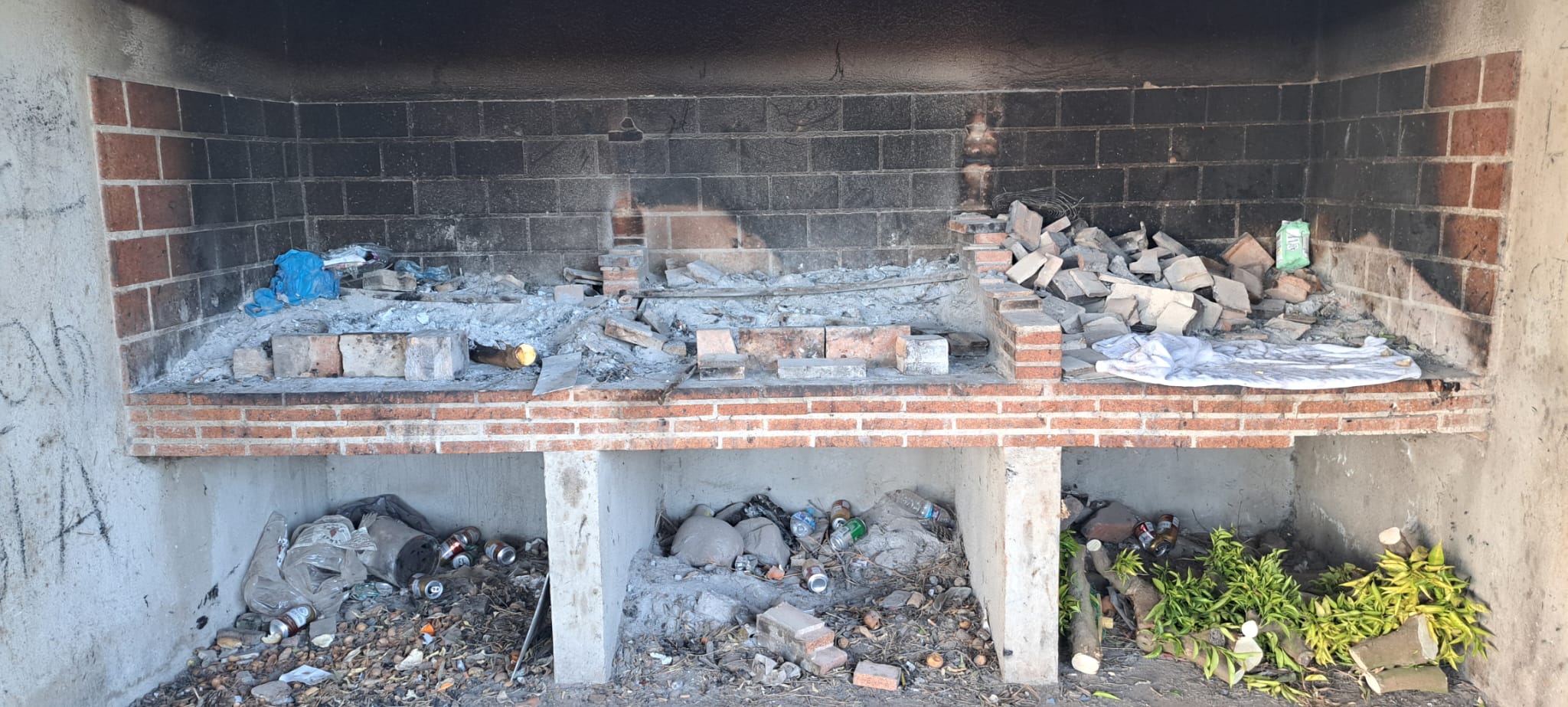 El Ayuntamiento de Nules denuncia actos vandálicos en la zona de ocio de Quatre Camins El Ayuntamiento de Nules denuncia actos vandálicos en la zona de ocio de Quatre Camins