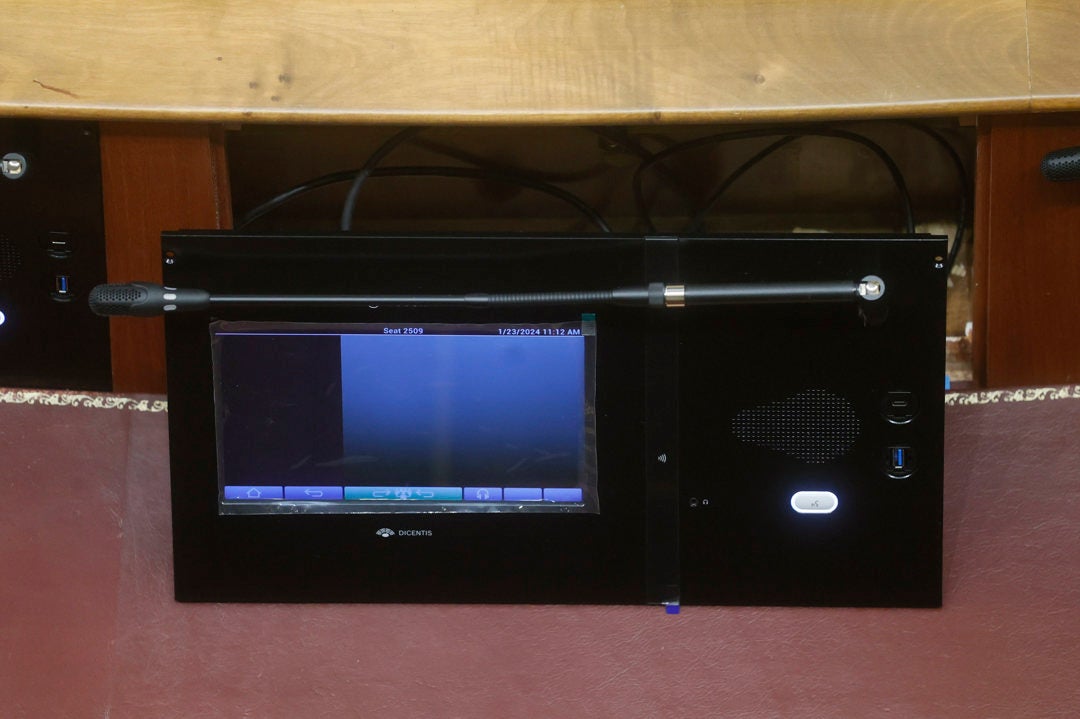 El Congreso estrena sistema de votación: los diputados tienen 15 segundos para emitir el voto adecuado El Congreso estrena sistema de votación: los diputados tienen 15 segundos para emitir el voto adecuado