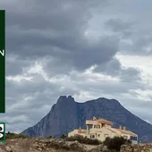 EL Puig Campana con nubes EL Puig Campana con nubes