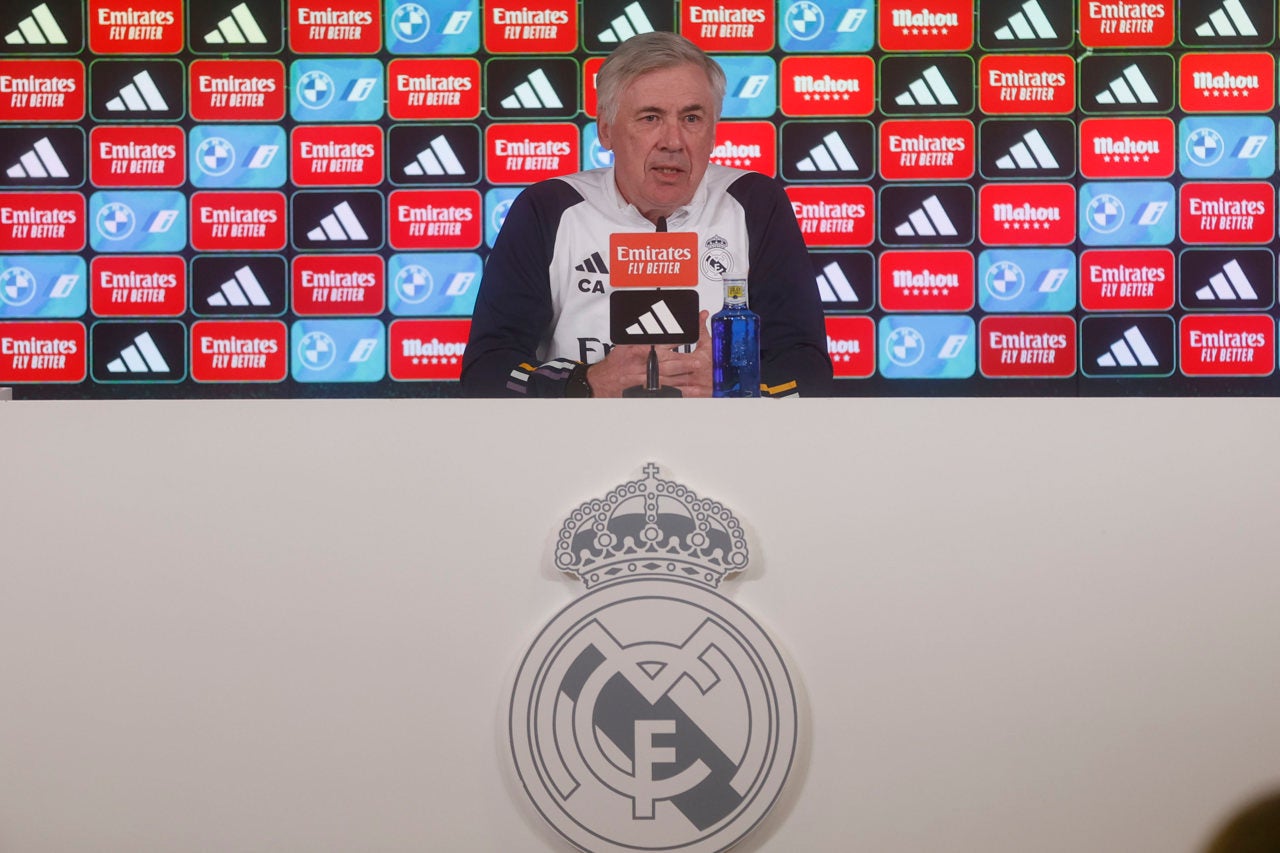 Ancelotti entiende la decisión de Xavi Ancelotti entiende la decisión de Xavi