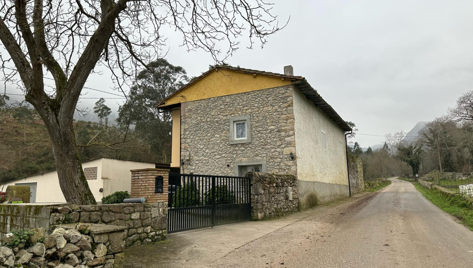 El PSOE llanisco propone un proyecto para que los vecinos de los Carriles y Las Melendreras accedan a la red de agua El PSOE llanisco propone un proyecto para que los vecinos de los Carriles y Las Melendreras accedan a la red de agua
