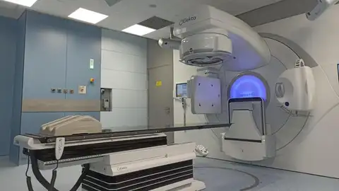 Acelerador lineal del Hospital Clínico de Zaragoza Acelerador lineal del Hospital Clínico de Zaragoza