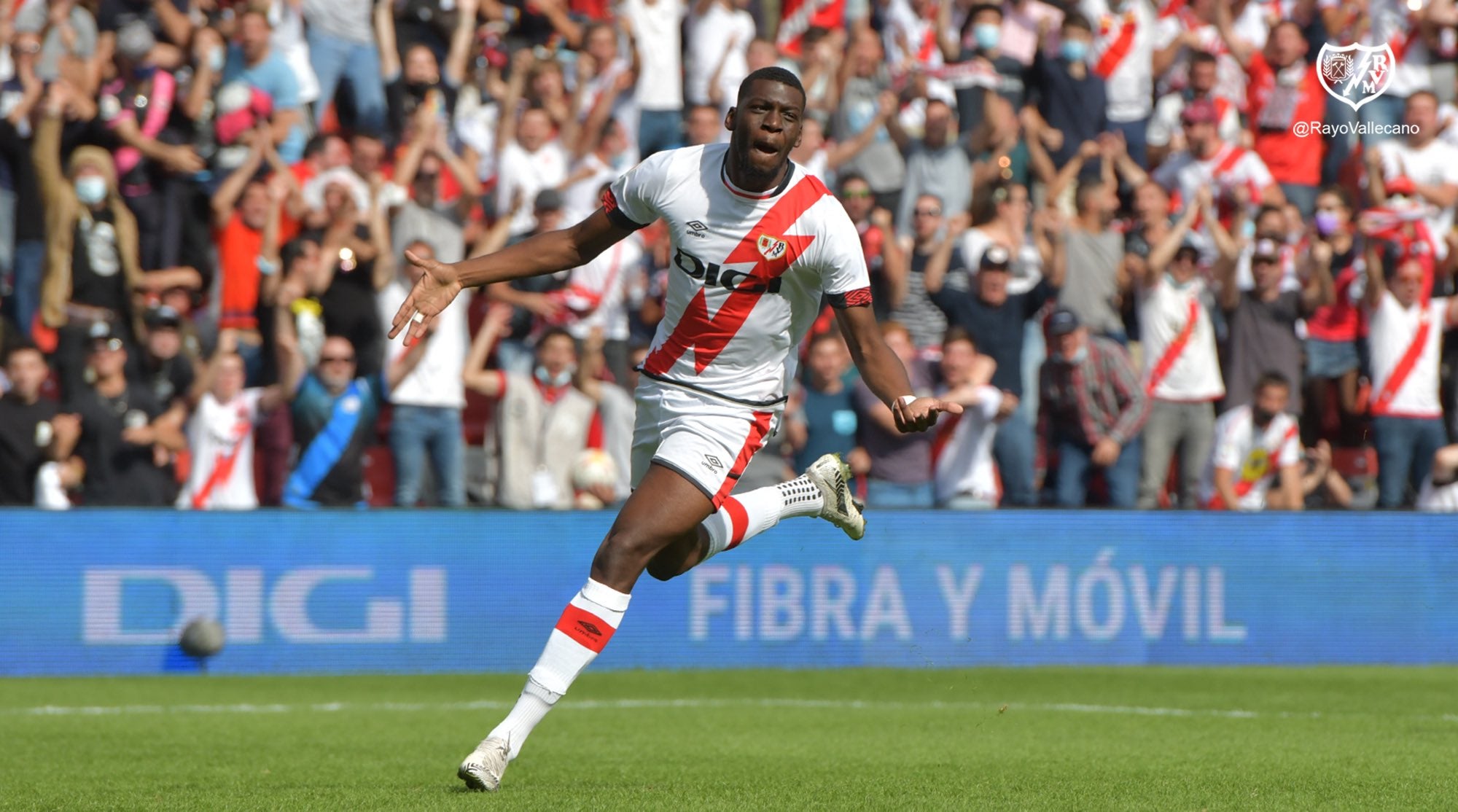El Rayo Vallecano pide al Elche una millonada por Randy Nteka El Rayo Vallecano pide al Elche una millonada por Randy Nteka