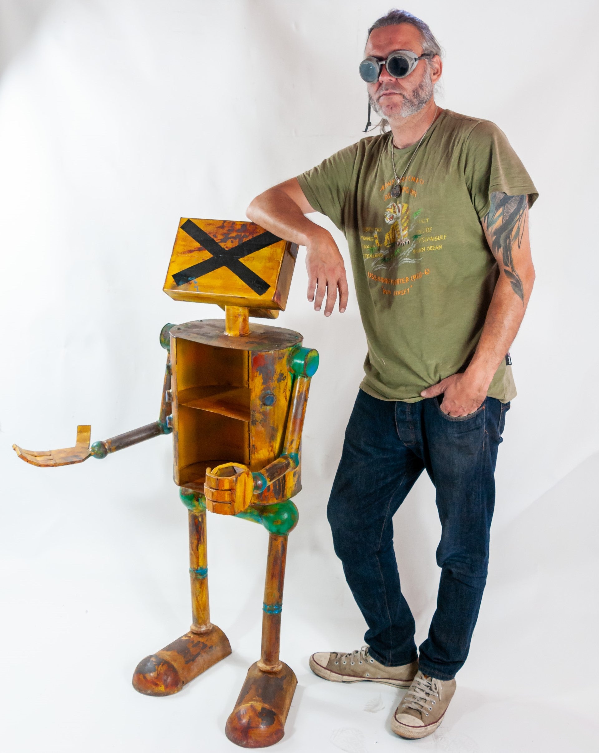 Obras del artista guardense José Castrillo dan la bienvenida al público del INVERFEST en el Circo Price de Madrid Obras del artista guardense José Castrillo dan la bienvenida al público del INVERFEST en el Circo Price de Madrid