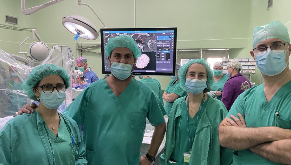 Equipo del Hospital General de Elche que ha realizado la operación. 