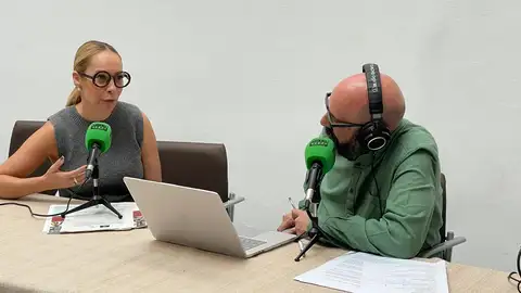 Guacimara Medina, consejera de cultura del Cabildo de Gran Canaria con Sergio Miró en Más de Uno Canarias desde la Casa Museo Pérez Galdós Guacimara Medina, consejera de cultura del Cabildo de Gran Canaria con Sergio Miró en Más de Uno Canarias desde la Casa Museo Pérez Galdós