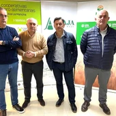 Representantes de las cuatro organizaciones convocantes Representantes de las cuatro organizaciones convocantes