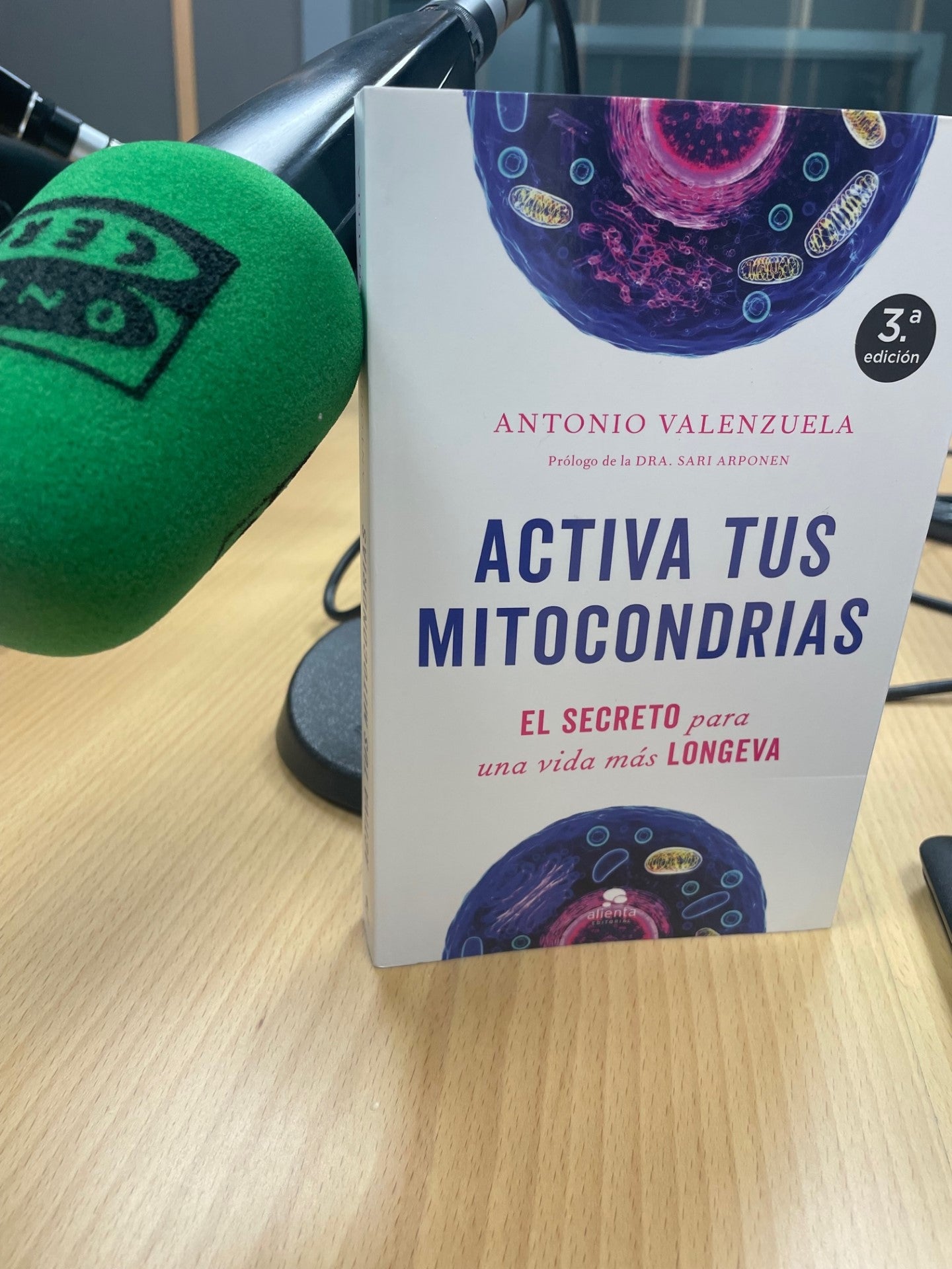 El libro "Activa tu mitocondrias" propone secretos y pautas para conseguir una vida más longeva El libro "Activa tu mitocondrias" propone secretos y pautas para conseguir una vida más longeva