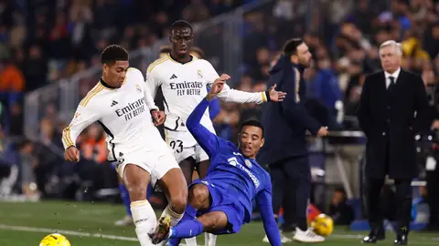 Bellingham y Greenwood, en una acción del Real Madrid - Getafe. Bellingham y Greenwood, en una acción del Real Madrid - Getafe.