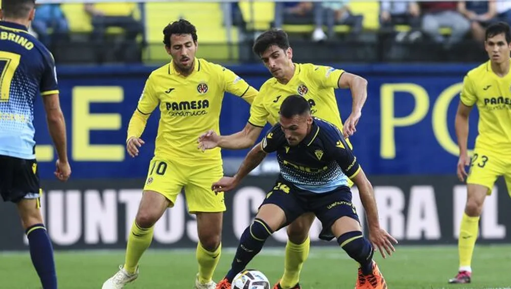 Partido entre el Villarreal y el Cádiz Partido entre el Villarreal y el Cádiz