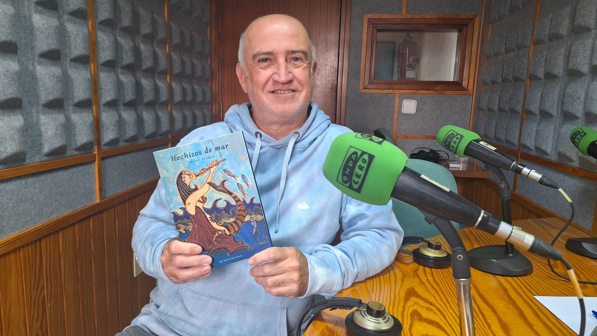 Javier Serapio: "Vivir en contacto con el mar y con la naturaleza cada vez nos cuesta más" Javier Serapio: "Vivir en contacto con el mar y con la naturaleza cada vez nos cuesta más"