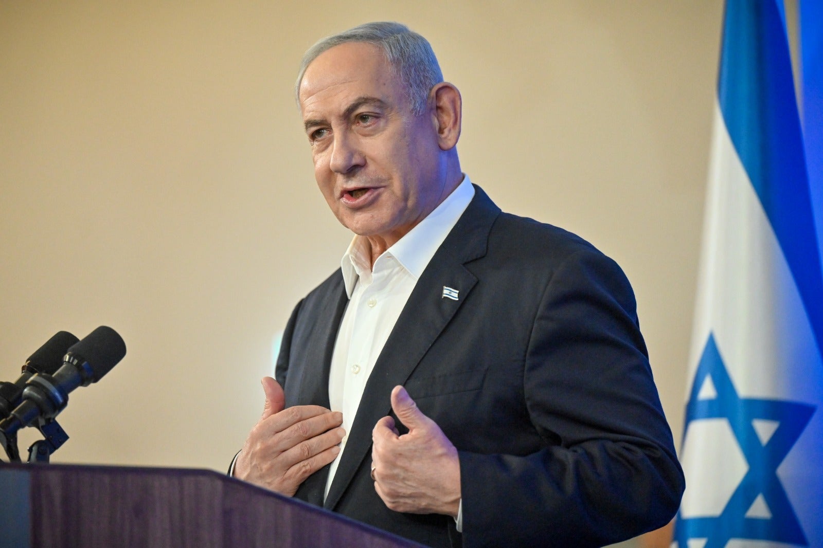 Netanyahu rechaza la tregua propuesta por Hamás e insta a la "presión militar" para lograr una "victoria absoluta". Netanyahu rechaza la tregua propuesta por Hamás e insta a la "presión militar" para lograr una "victoria absoluta".