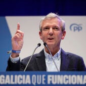 Alfonso Rueda durante la campaña electoral