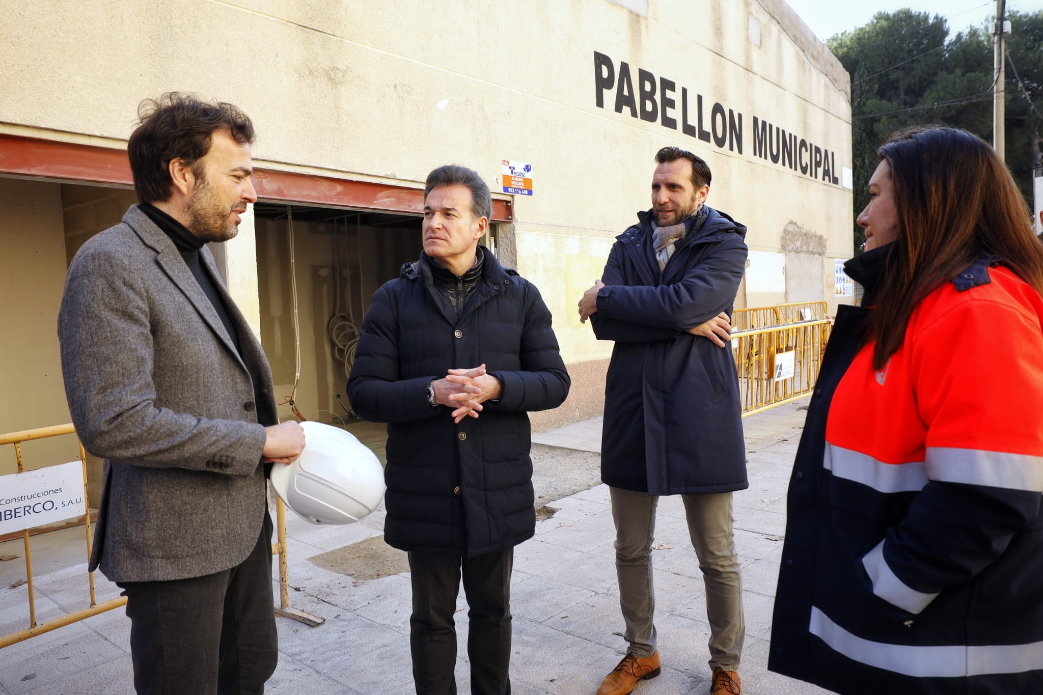 El Ayuntamiento de Zaragoza inaugura el Pabellón de Miralbueno El Ayuntamiento de Zaragoza inaugura el Pabellón de Miralbueno