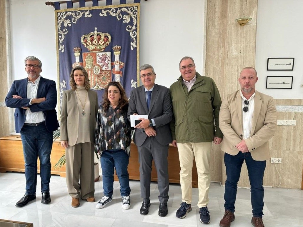 Primera toma de contacto entre la CECE y la nueva delegada del Gobierno para poner solución sus preocupaciones Primera toma de contacto entre la CECE y la nueva delegada del Gobierno para poner solución sus preocupaciones