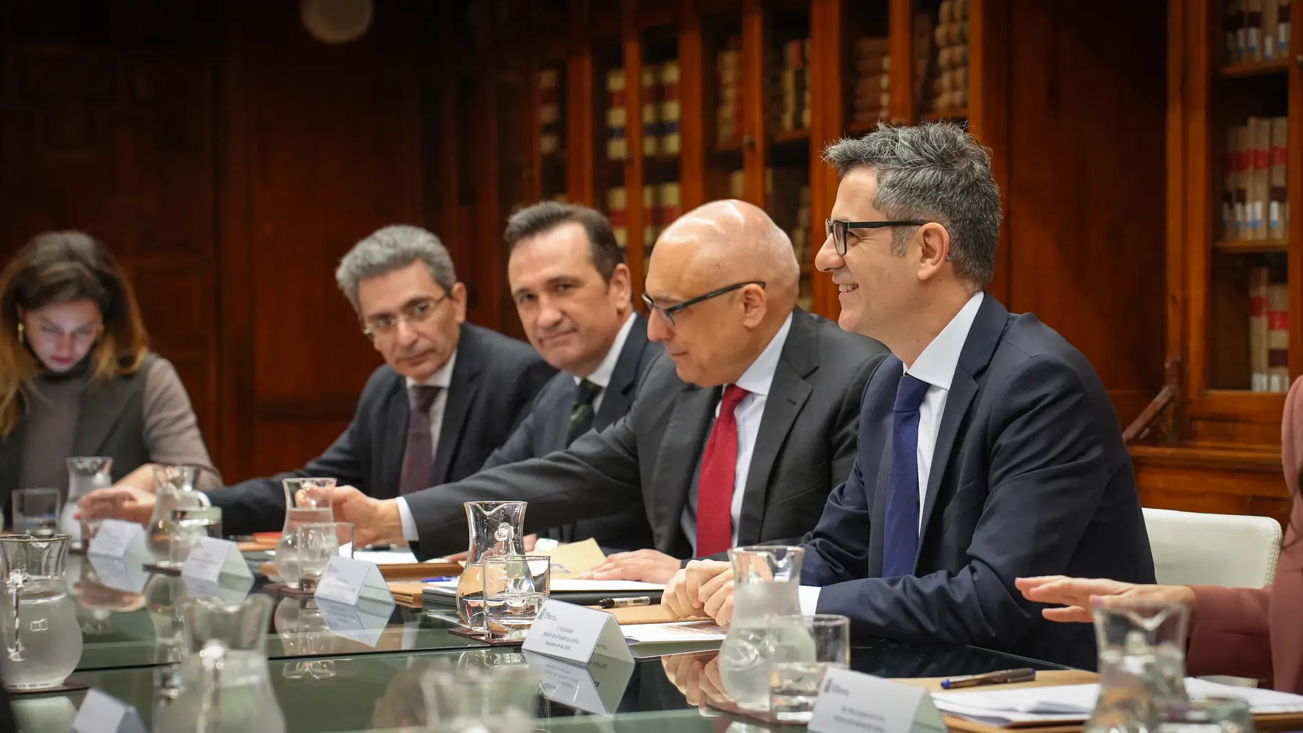 Félix Bolaños en la reunión con la Comisión de Venecia